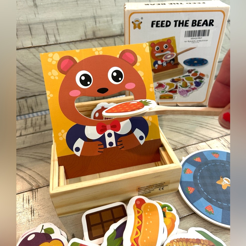 Wooden Feeding Toy - Montessori Pretend Play Food Set for Toddlers 1-4 NIB